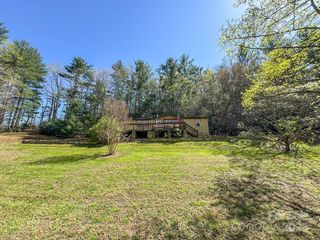 137 Onuska View Drive, Hendersonville, NC 28792