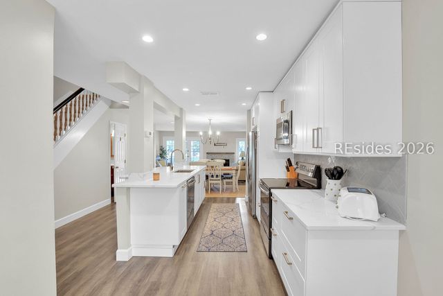70 Shipyard Dr Apt 260, Hilton Head Island, SC 29928