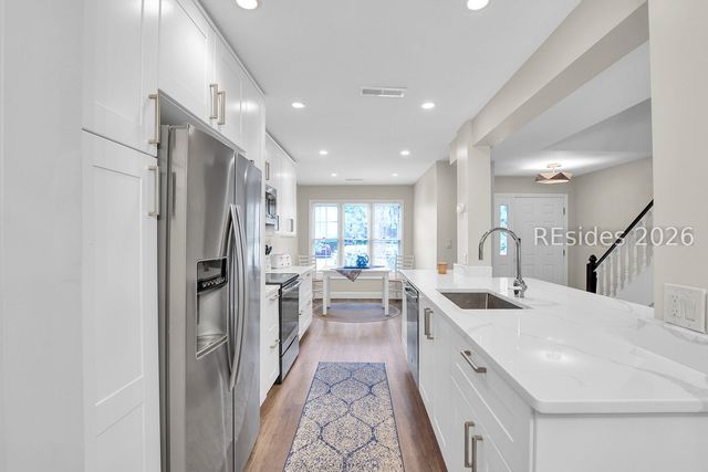 70 Shipyard Dr Apt 260, Hilton Head Island, SC 29928