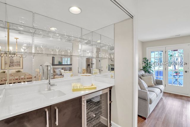 70 Shipyard Dr Apt 260, Hilton Head Island, SC 29928