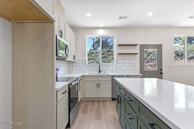 27400 Stirrup Way, Tehachapi, CA 93561