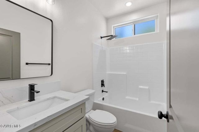 27400 Stirrup Way, Tehachapi, CA 93561