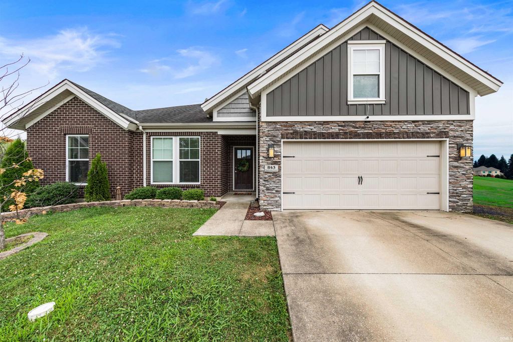 843 Groveview Court, Evansville, IN 47711