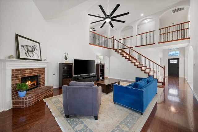 2811 Saint Maria Drive, Mansfield, TX 76063