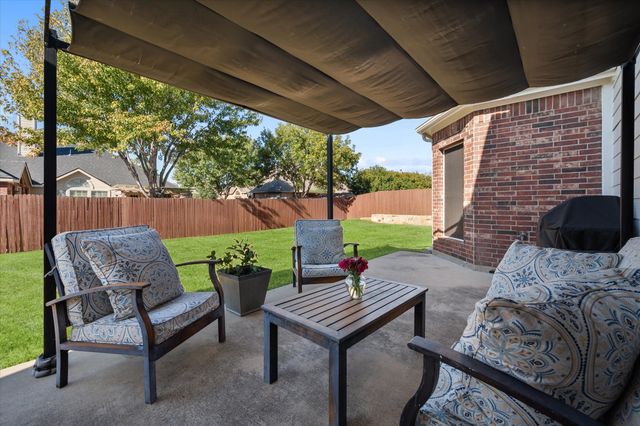 2811 Saint Maria Drive, Mansfield, TX 76063