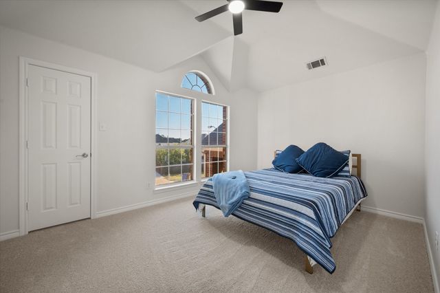 2811 Saint Maria Drive, Mansfield, TX 76063