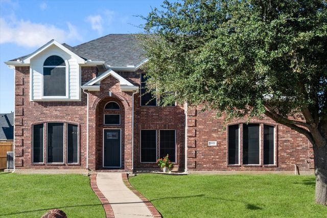 2811 Saint Maria Drive, Mansfield, TX 76063