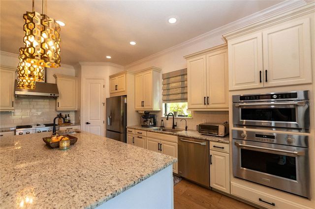 8137 GABANNA DRIVE, Sarasota, FL 34231