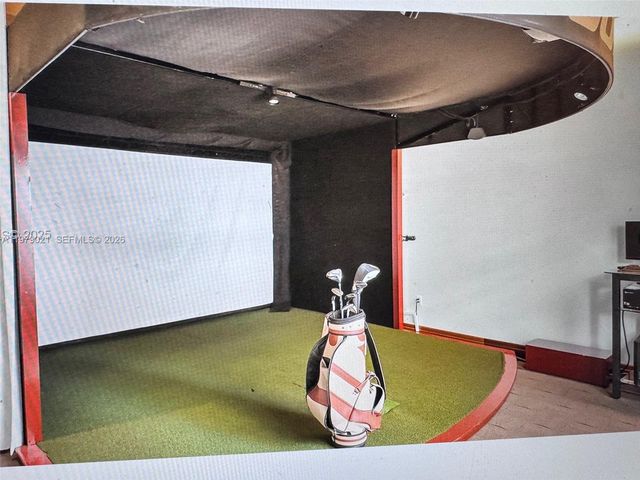 1060 Brickell Ave 1613, Miami, FL 33131