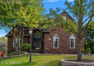 3379 Seminole Court, Rochester Hills, MI 48309