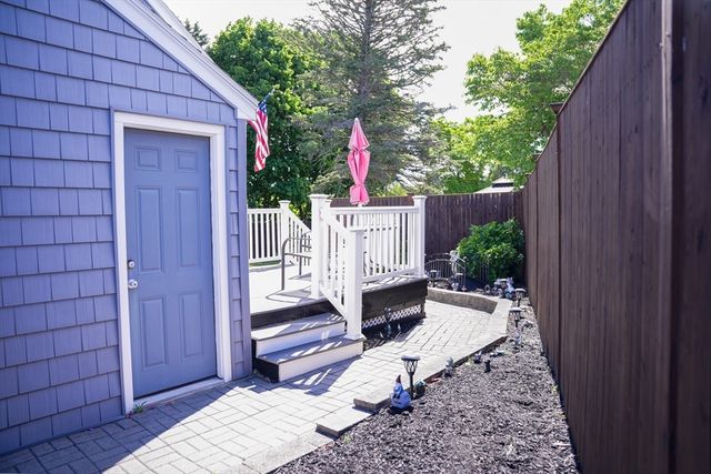 56 Western Ave, Lynn, MA 01904