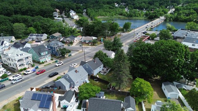 56 Western Ave, Lynn, MA 01904