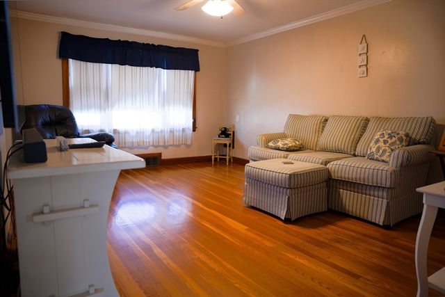 56 Western Ave, Lynn, MA 01904