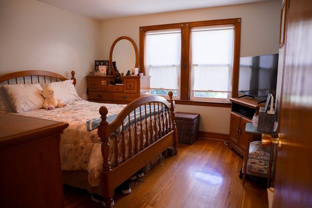 56 Western Ave, Lynn, MA 01904