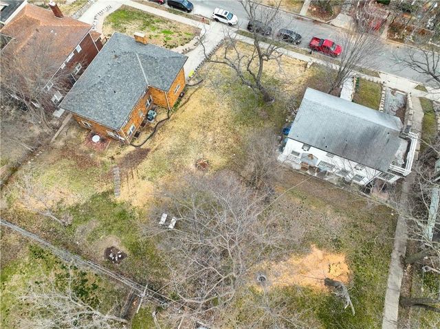 5004 Lydia Avenue, Kansas City, MO 64110