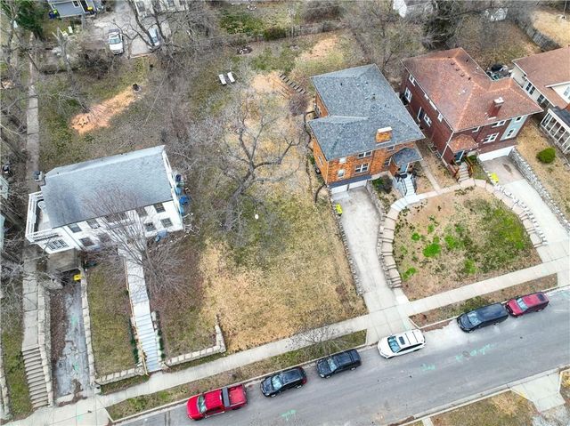 5004 Lydia Avenue, Kansas City, MO 64110