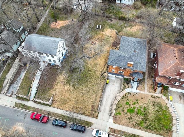 5004 Lydia Avenue, Kansas City, MO 64110