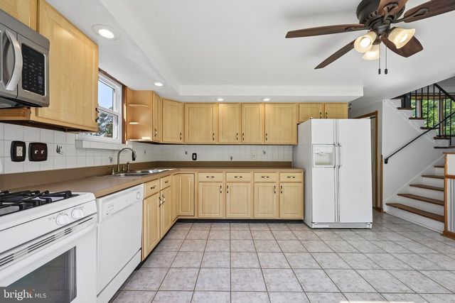 118 SYLVAN TER, Glassboro, NJ 08028