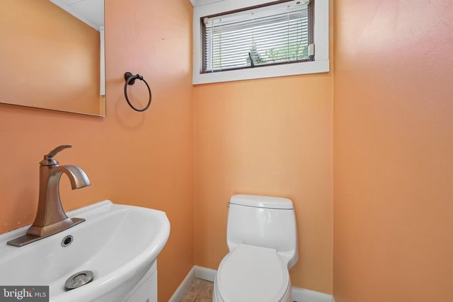118 SYLVAN TER, Glassboro, NJ 08028