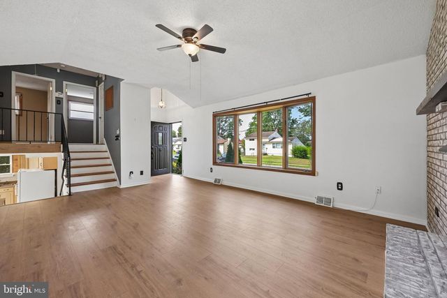 118 SYLVAN TER, Glassboro, NJ 08028