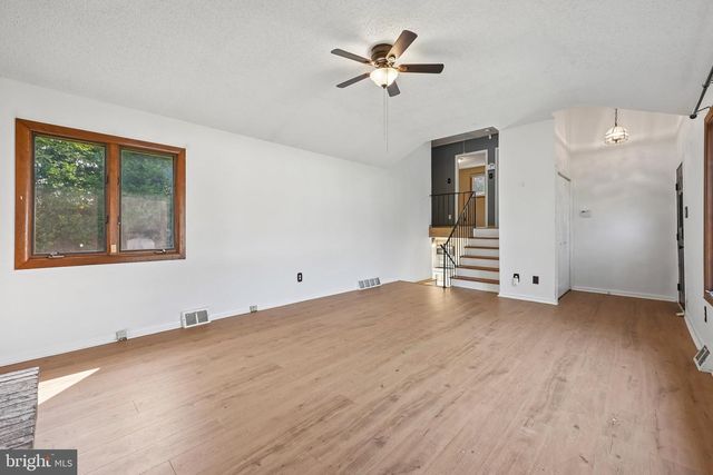 118 SYLVAN TER, Glassboro, NJ 08028