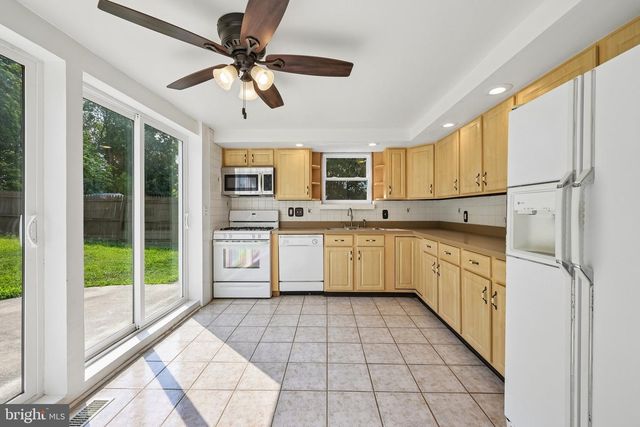 118 SYLVAN TER, Glassboro, NJ 08028