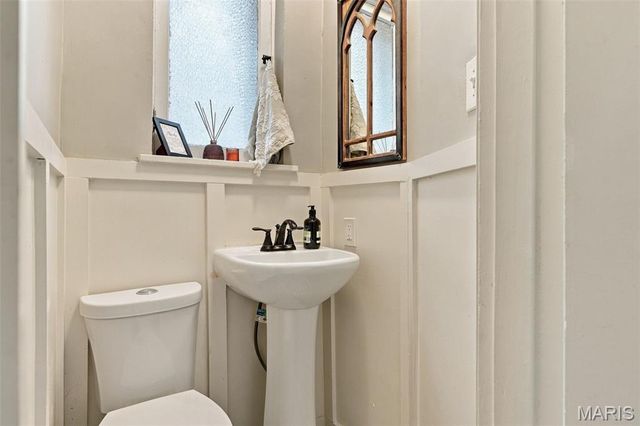 5644 Eichelberger Street, St Louis, MO 63109