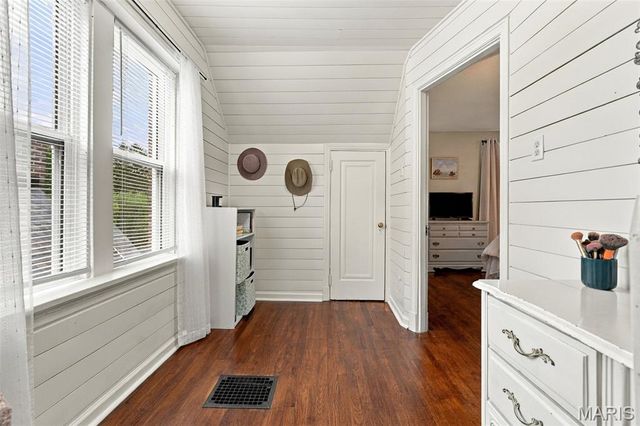 5644 Eichelberger Street, St Louis, MO 63109