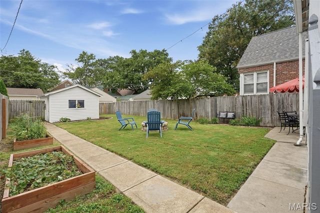 5644 Eichelberger Street, St Louis, MO 63109