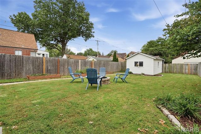 5644 Eichelberger Street, St Louis, MO 63109