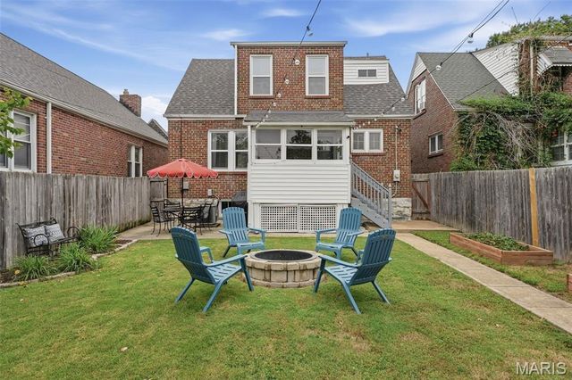 5644 Eichelberger Street, St Louis, MO 63109