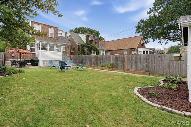 5644 Eichelberger Street, St Louis, MO 63109