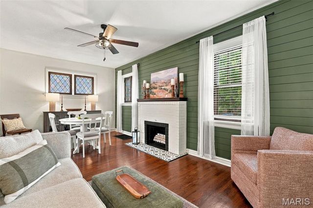 5644 Eichelberger Street, St Louis, MO 63109