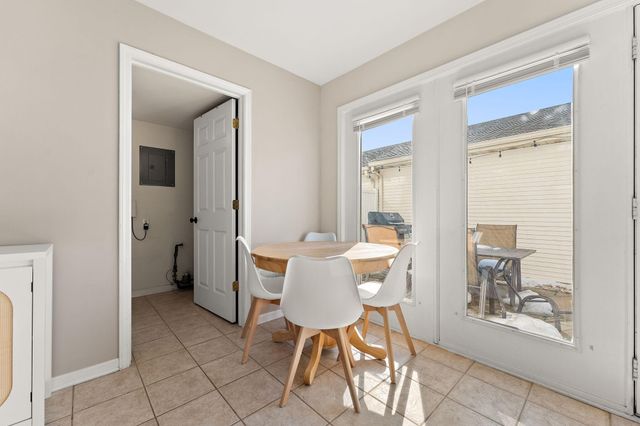 1823 Beech Court, Crown Point, IN 46307