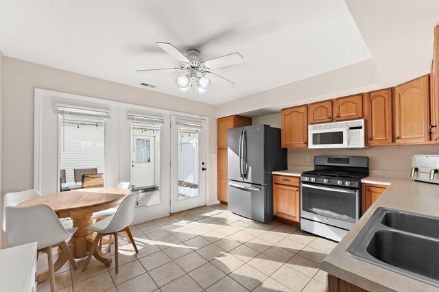 1823 Beech Court, Crown Point, IN 46307