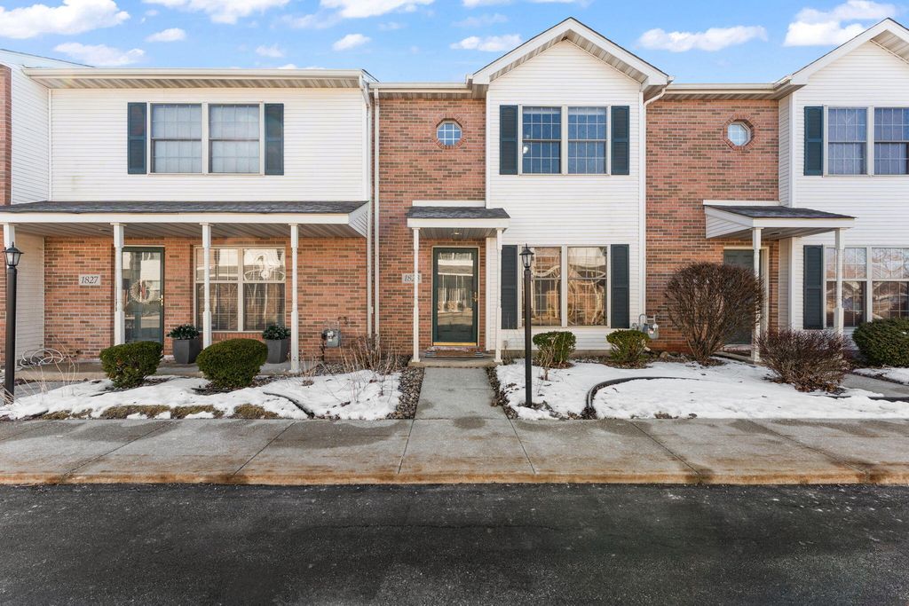 1823 Beech Court, Crown Point, IN 46307