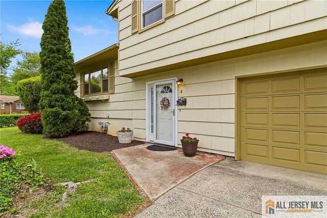 2 Moryan Road, Edison, NJ 08817
