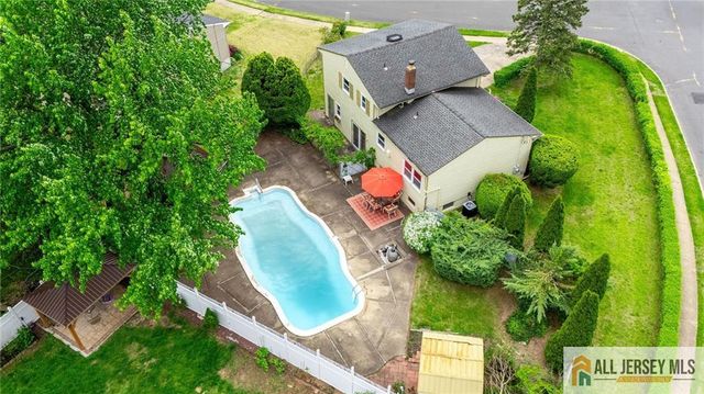 2 Moryan Road, Edison, NJ 08817