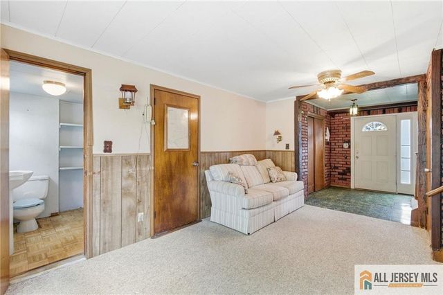 2 Moryan Road, Edison, NJ 08817