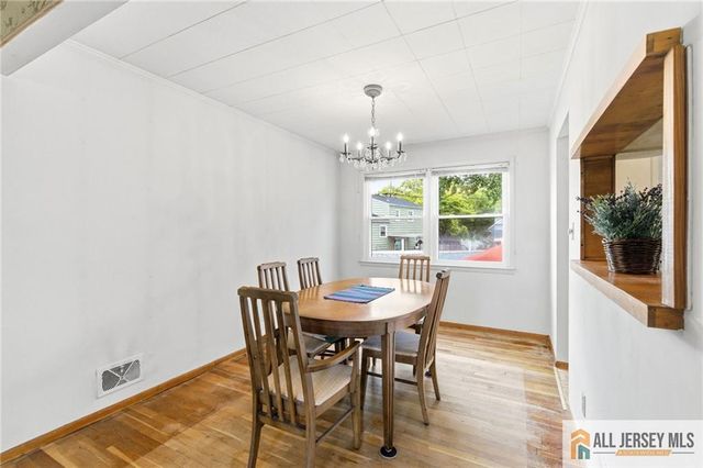 2 Moryan Road, Edison, NJ 08817