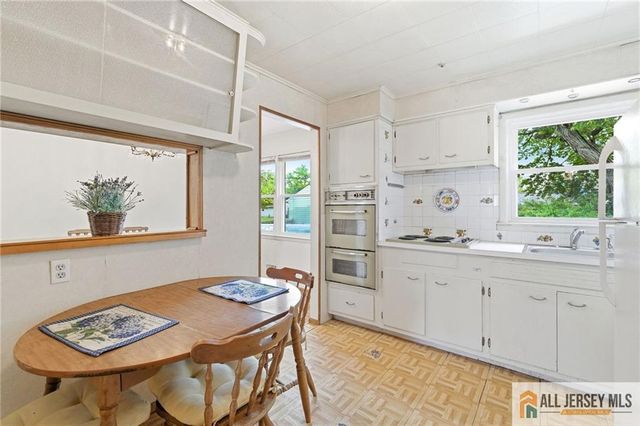 2 Moryan Road, Edison, NJ 08817