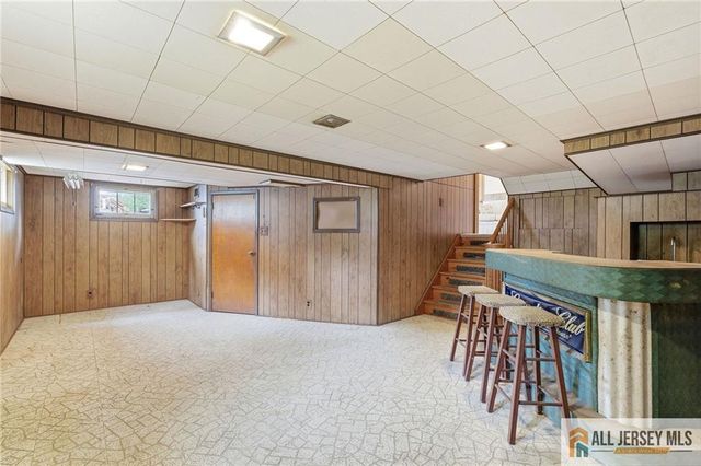 2 Moryan Road, Edison, NJ 08817
