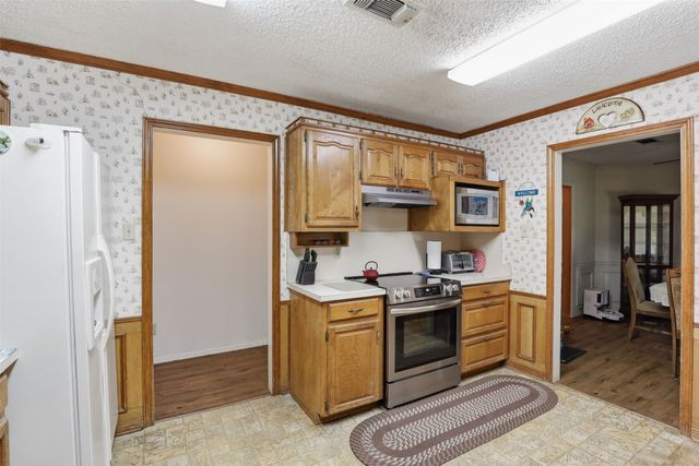 8076 County Road 1202, Cleburne, TX 76031