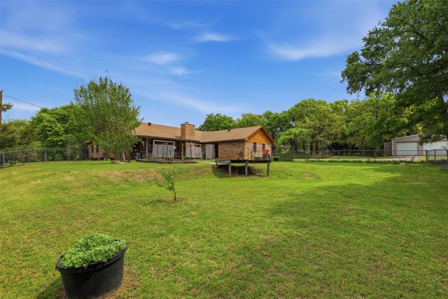 8076 County Road 1202, Cleburne, TX 76031