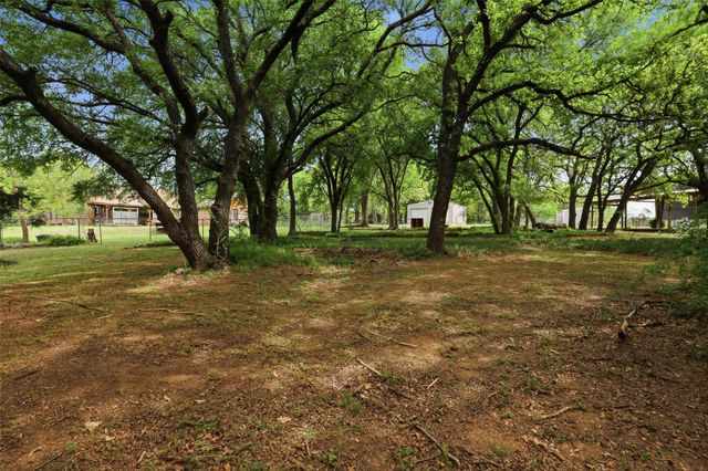 8076 County Road 1202, Cleburne, TX 76031
