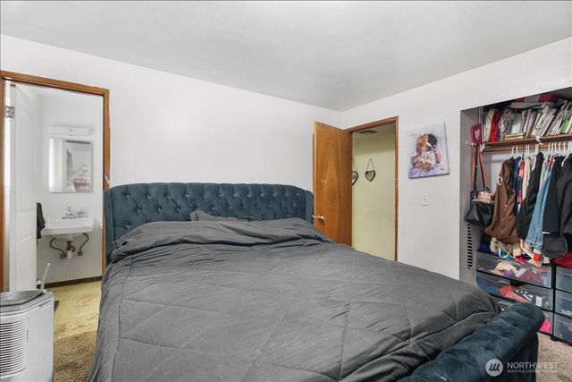 125 E 60th Street, Tacoma, WA 98404