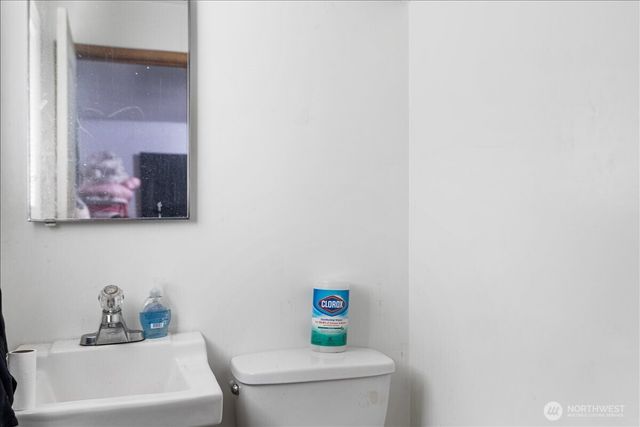 125 E 60th Street, Tacoma, WA 98404