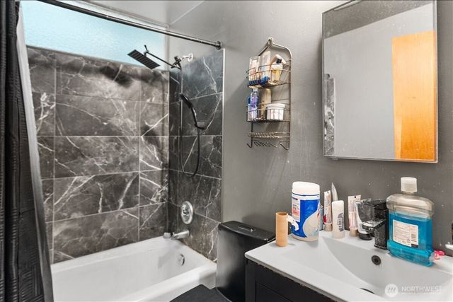 125 E 60th Street, Tacoma, WA 98404