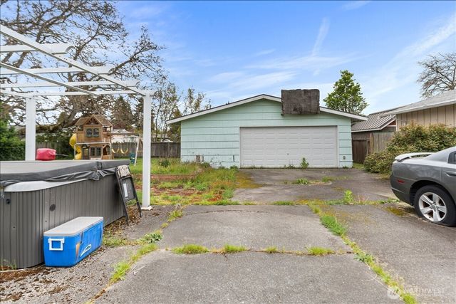 125 E 60th Street, Tacoma, WA 98404