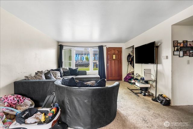 125 E 60th Street, Tacoma, WA 98404